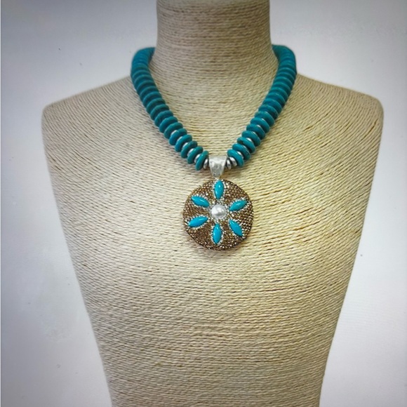 Sand Dollar Turquoise Pendant Necklace - Picture 2 of 4
